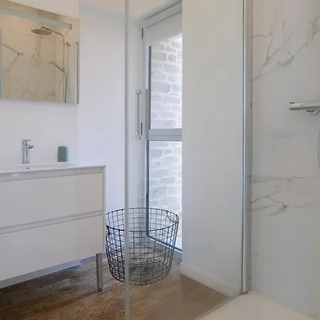 Holiday home Maison Sablaise Renovee Avec Gout, Idealement Situee, Proche Et Commerces Quartier Arago - 6 Personnes Les Sables-d'Olonne